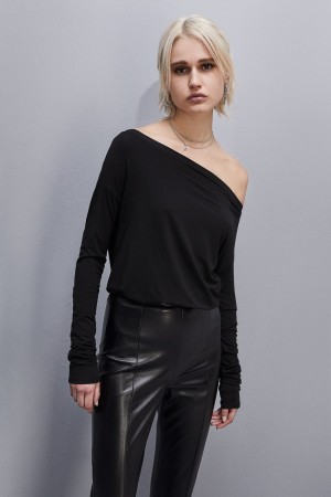 Patrizia Pepe “essential” Long-sleeved T-shirt Schwarz | GWHCIA-024