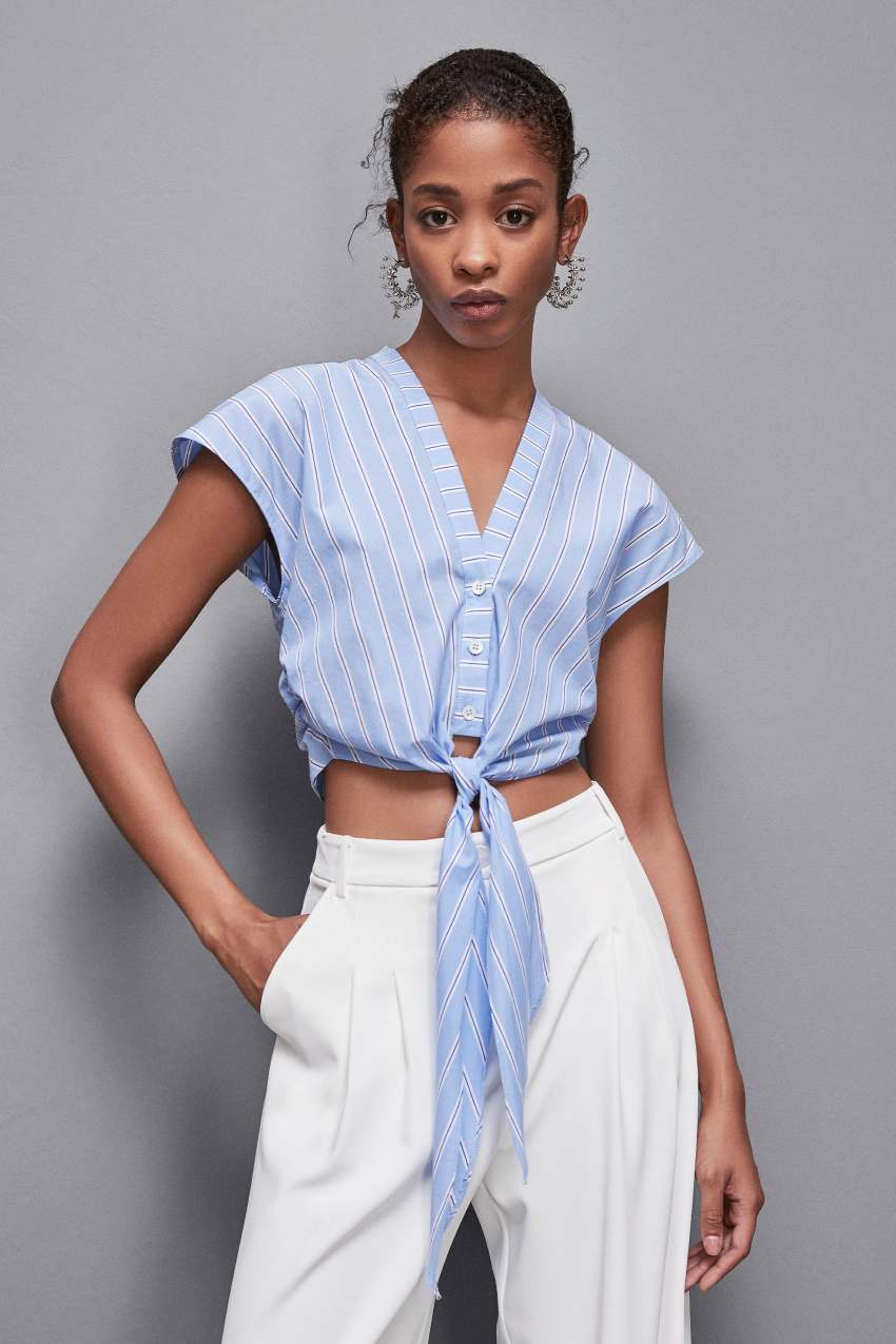 Patrizia Pepe V-neck Shirt With Knot Hellblau | TPVGAB-621